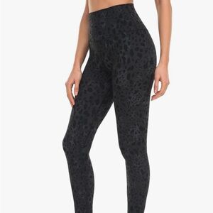 Black Cheetah Print Women's Leggings